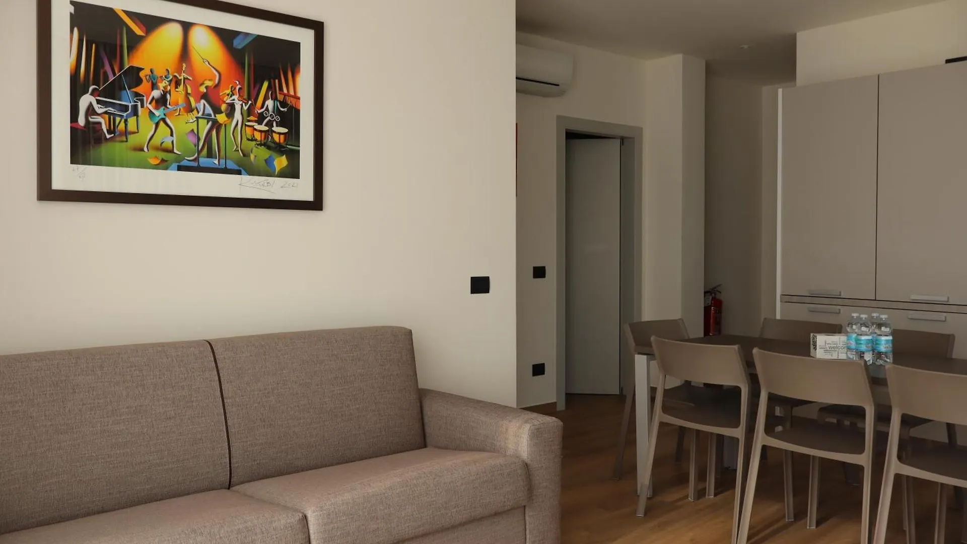 Family Bike Residence Marone Apartament